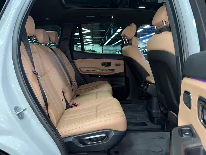 NIO ES8 2020 580KM Base Edition 7-Seater — миниатюра 21
