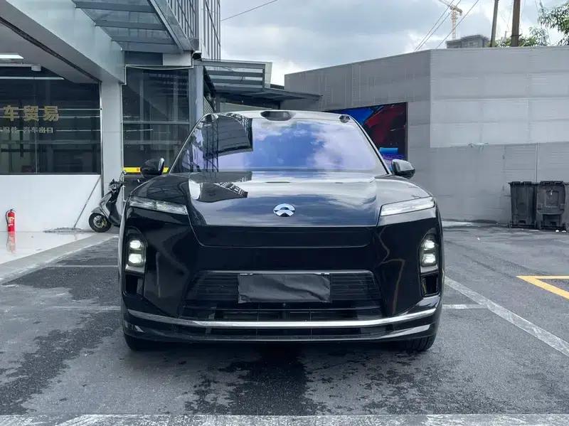 NIO ES8 2026 Model Six-Seat Executive Luxury Edition — миниатюра 2
