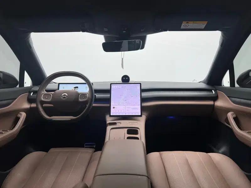 NIO ES8 2023 model 75kWh — миниатюра 14