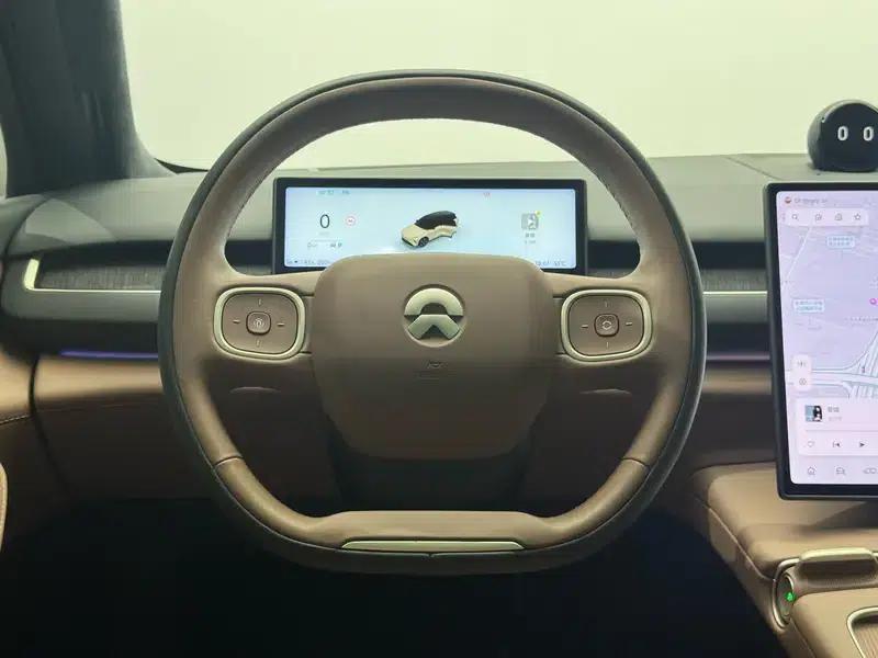 NIO ES8 2023 model 75kWh — миниатюра 16