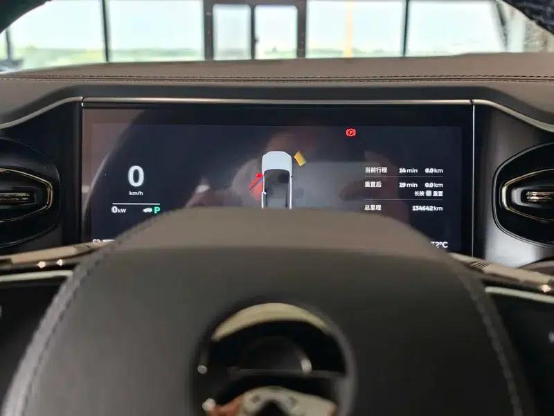 NIO ES8 2020 415KM Signature Edition (Six Seats) — миниатюра 6