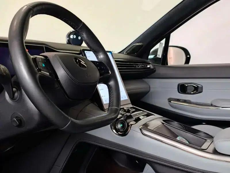 NIO ES8 2020 415KM Signature Edition (Six Seats) — миниатюра 8