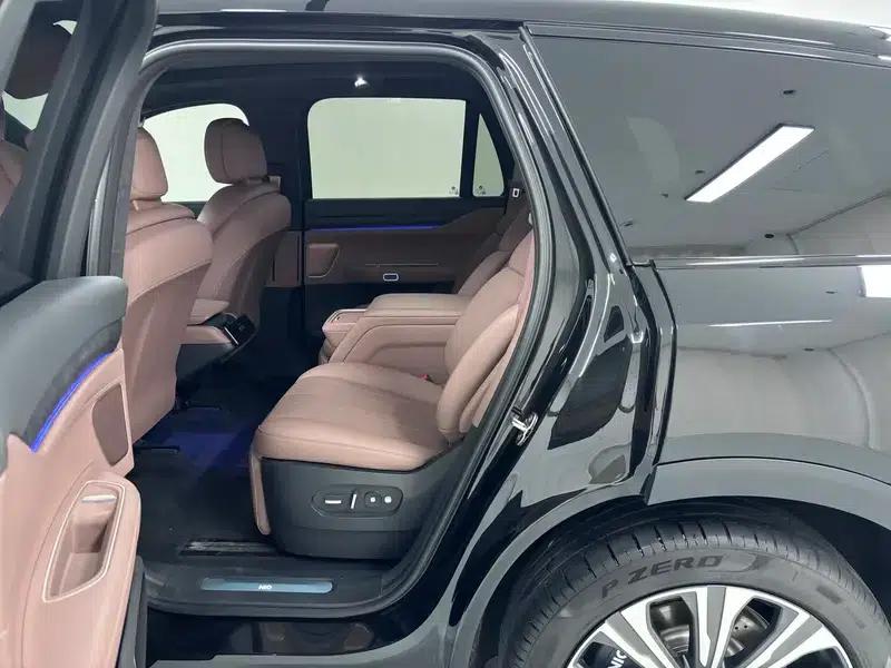 NIO ES8 2024 75kWh Executive Edition — миниатюра 18