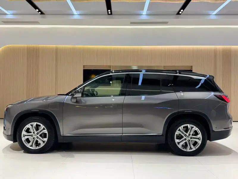 NIO ES8 2020 580KM Base Edition 7-Seater — миниатюра 4