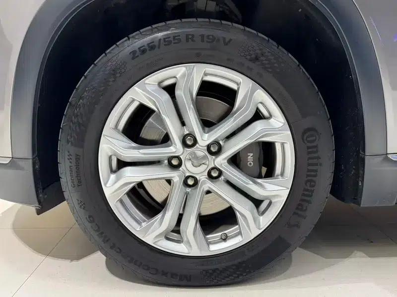NIO ES8 2020 580KM Base Edition 7-Seater — миниатюра 8