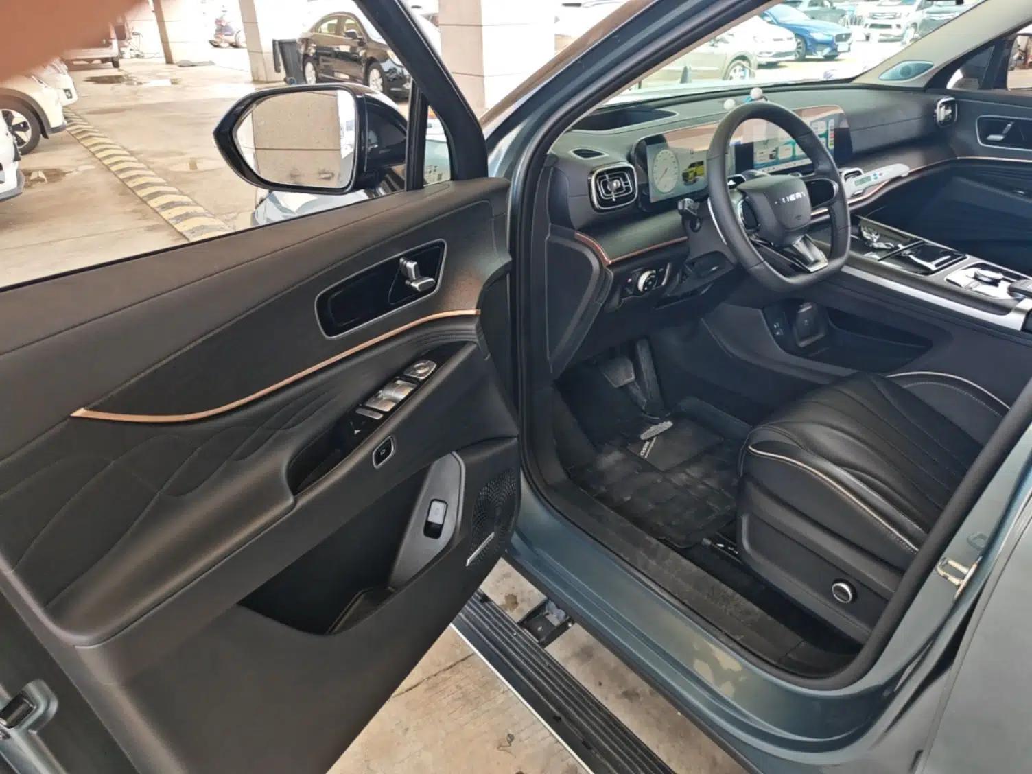 Chery Tiggo 9 2023 2.0T Automatic Two-Wheel Drive Prestige Edition 5 Seats — миниатюра 23