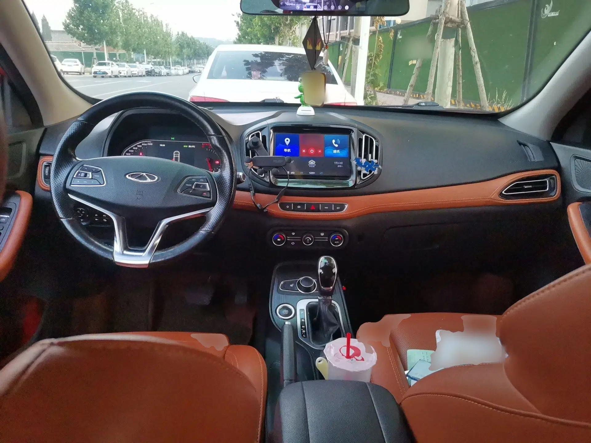 Chery Tiggo 7 2016 2.0L CVT YAOZHEN Edition — миниатюра 9
