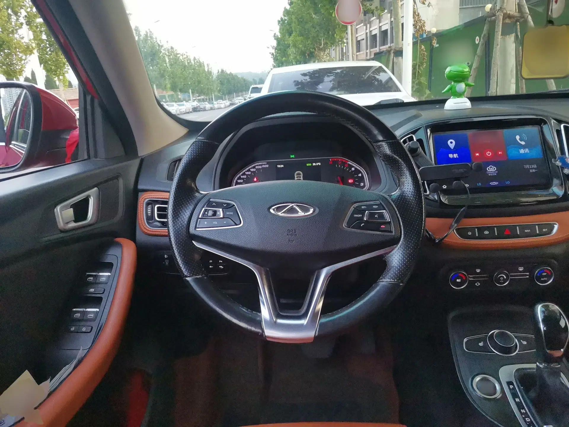 Chery Tiggo 7 2016 2.0L CVT YAOZHEN Edition — миниатюра 10