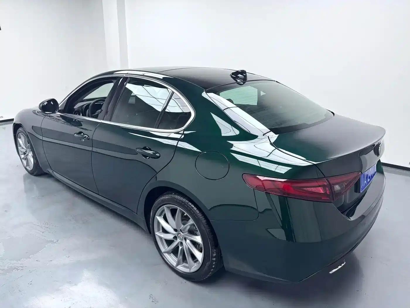 Giulia Juliet 2021 2.0T 280HP Luxury Edition — миниатюра 2