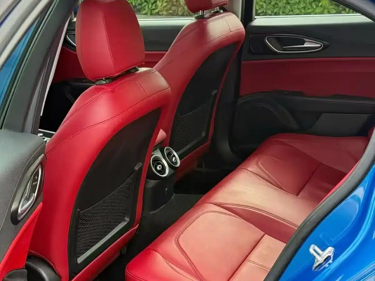 Giulia Juliet 2017 2.0T 200HP Luxury Edition — миниатюра 14
