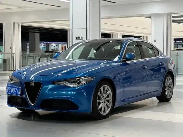 Giulia Juliet 2017 2.0T 200HP Luxury Edition