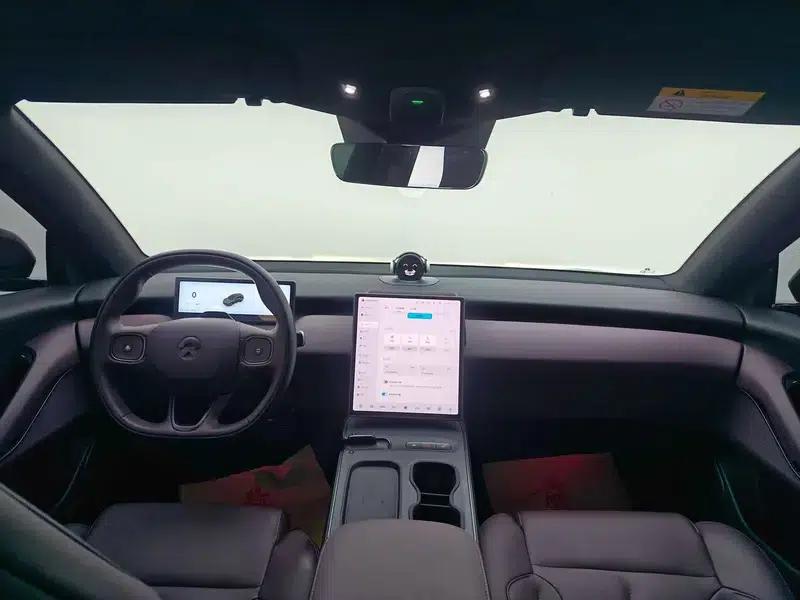NIO ET5T 2024 model 75kWh — миниатюра 7