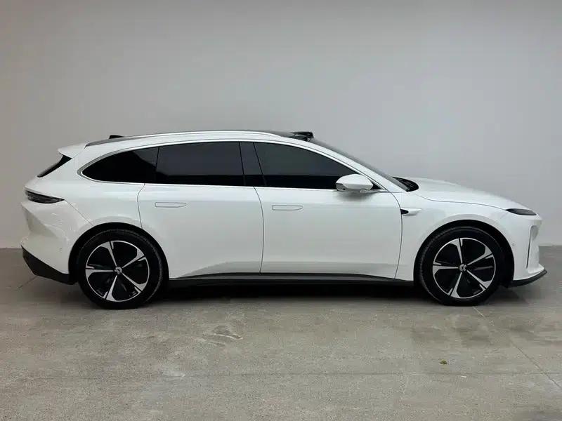 NIO ET5T 2024 model 75kWh — миниатюра 8