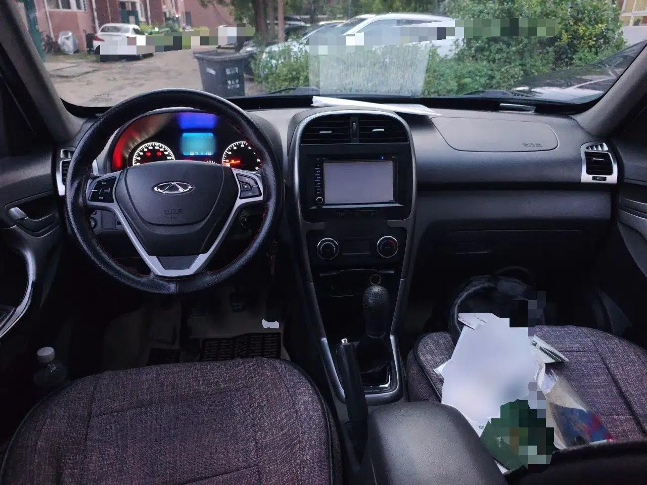 Chery Tiggo 3 2015 1.6L Manual Zhishang Sport Edition — миниатюра 6