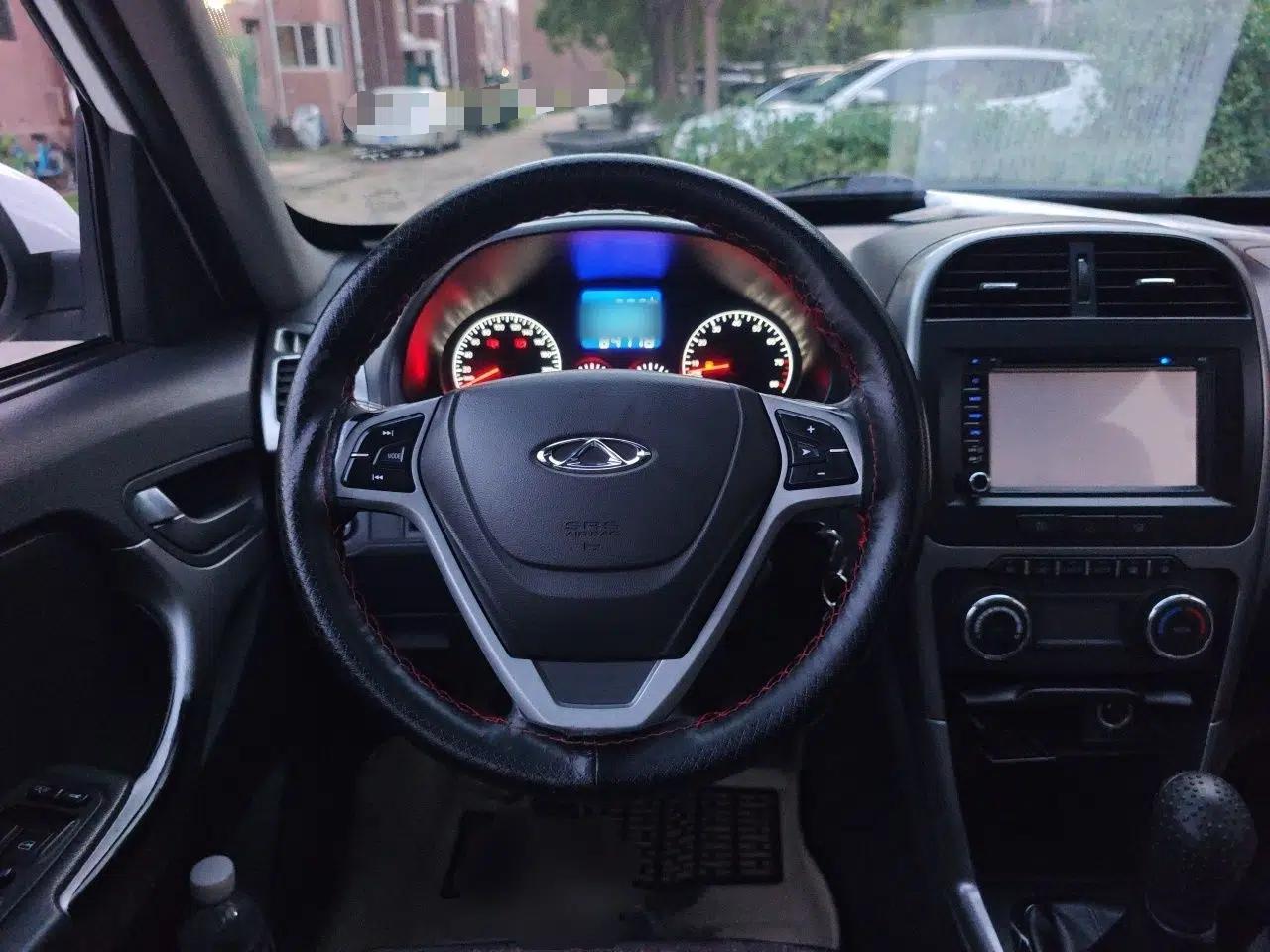 Chery Tiggo 3 2015 1.6L Manual Zhishang Sport Edition — миниатюра 7