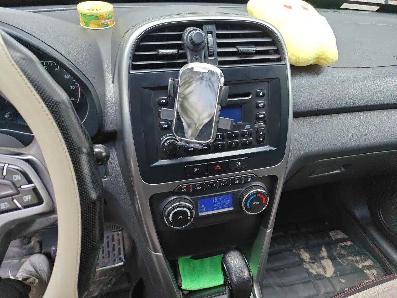 Chery Tiggo 3 2014 1.6L CVT ZhiShang Edition — миниатюра 13