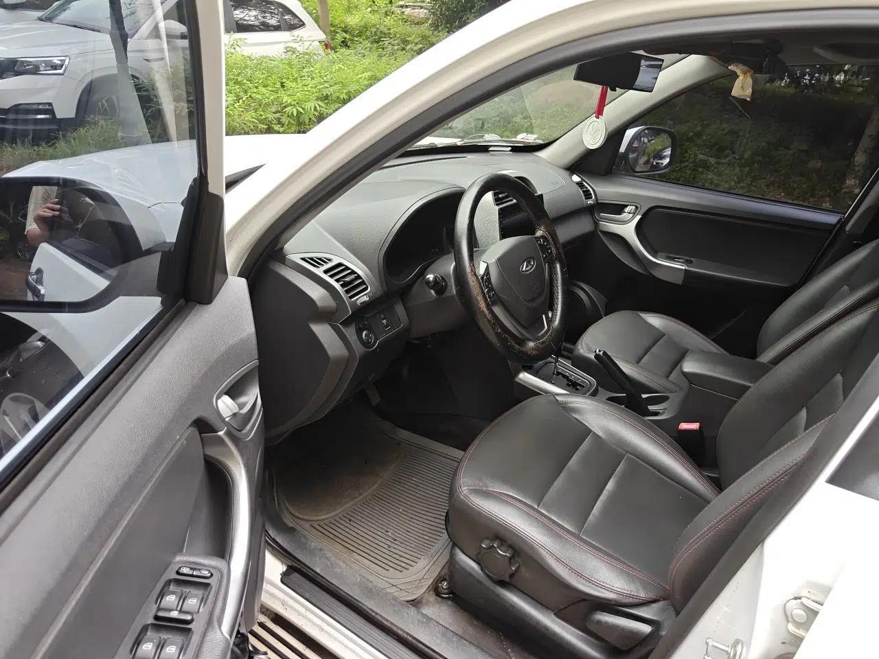 Chery Tiggo 3 2014 1.6L CVT ZhiShang Edition — миниатюра 16