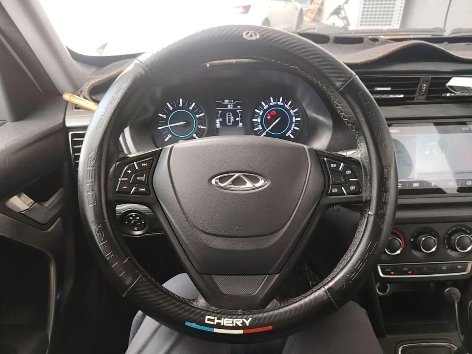 Chery Tiggo 3 2016 1.6L Manual Fashion Edition — миниатюра 13