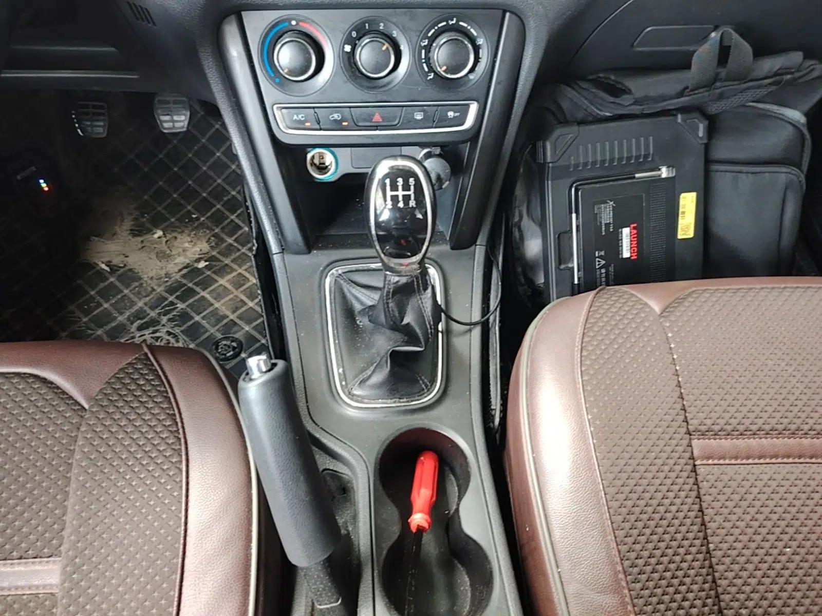 Chery Tiggo 3 2016 1.6L Manual Fashion Edition — миниатюра 16