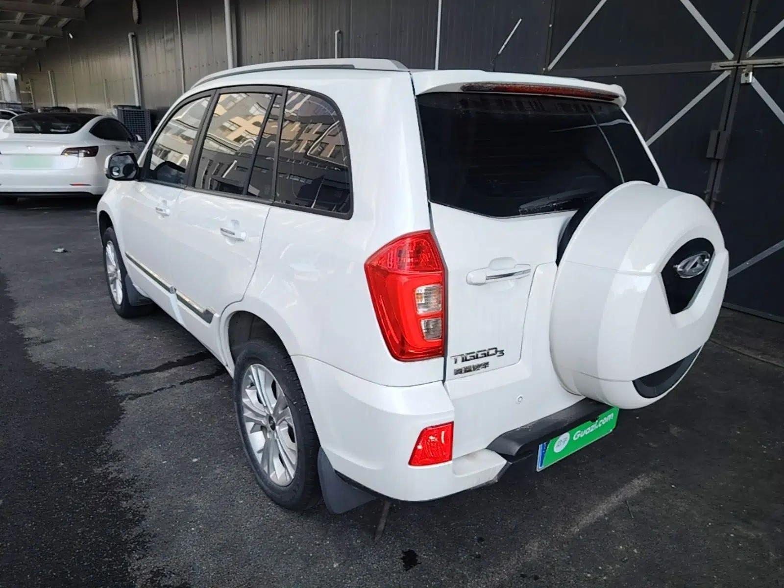 Chery Tiggo 3 2016 1.6L Manual Fashion Edition — миниатюра 4