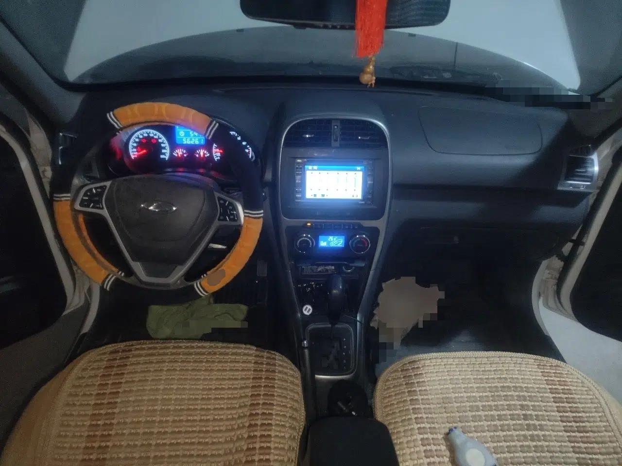 Chery Tiggo 3 2014 1.6L CVT ZhiShang Edition — миниатюра 9