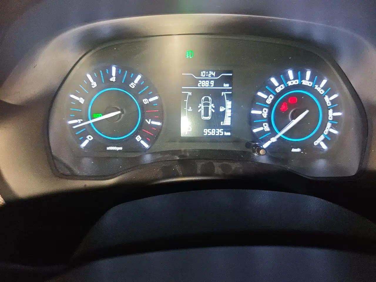 Chery Tiggo 3 2016 1.6L CVT Fashion Edition — миниатюра 12