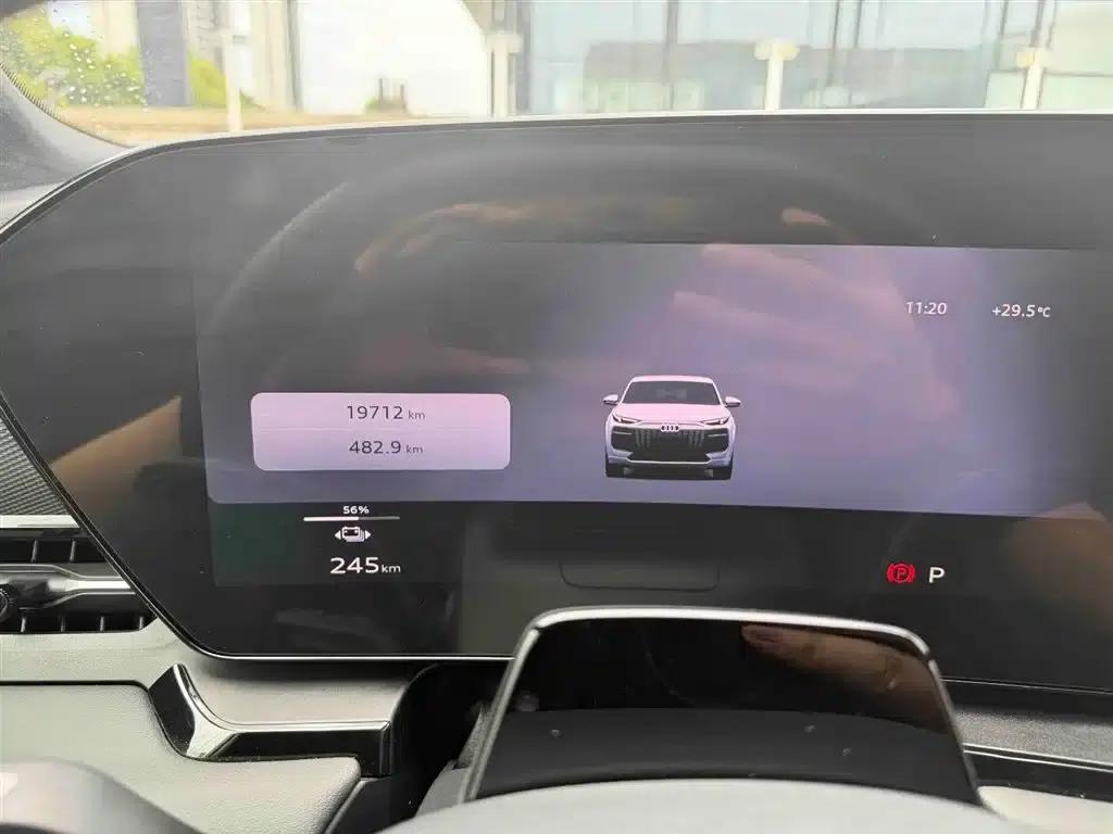 Audi Q6L Sportback e-tron 2026 First Edition — миниатюра 5