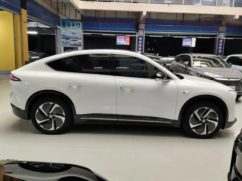 NIO EC6 2023 model 75kWh — миниатюра 8