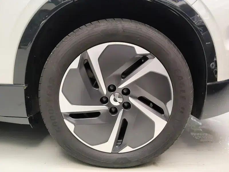 NIO EC6 2023 model 75kWh — миниатюра 9