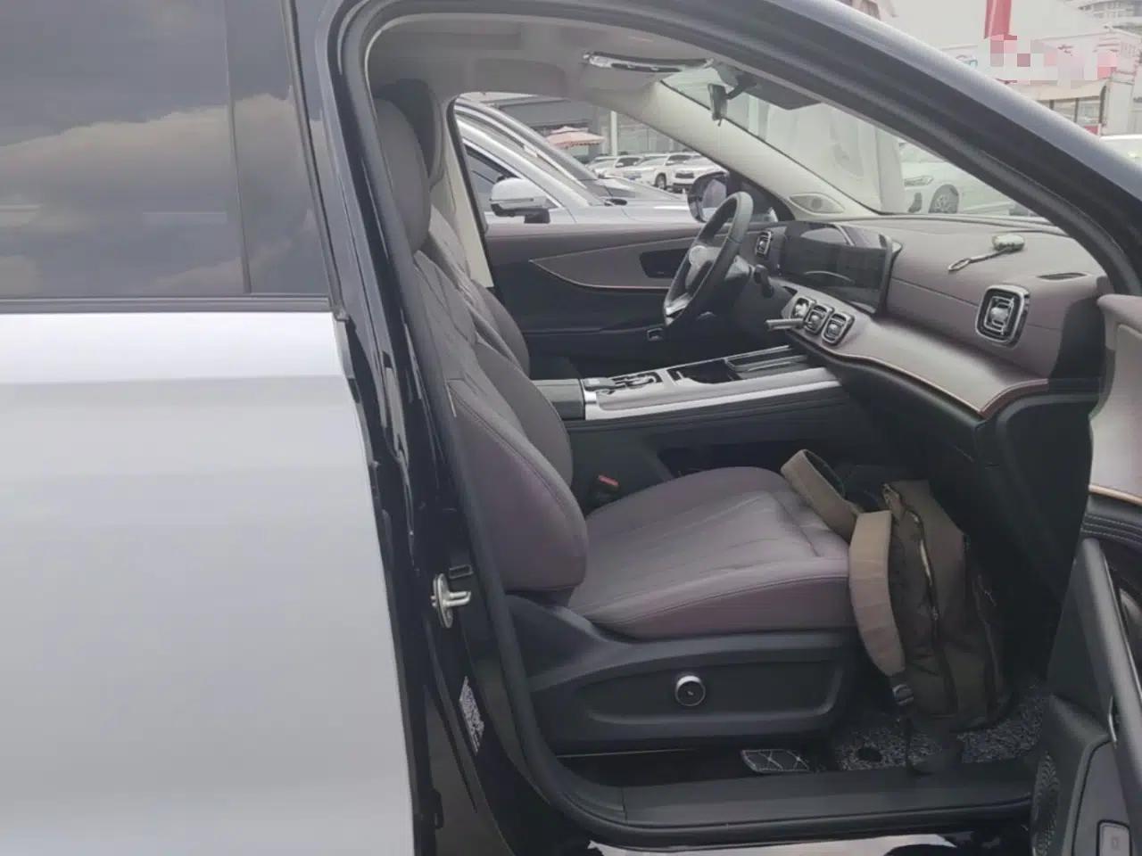 Chery Tiggo 9 C-DM 2025 1.5T 106KM Ultra-Enjoyment Version 5 Seats Lithium Iron Phosphate — миниатюра 19