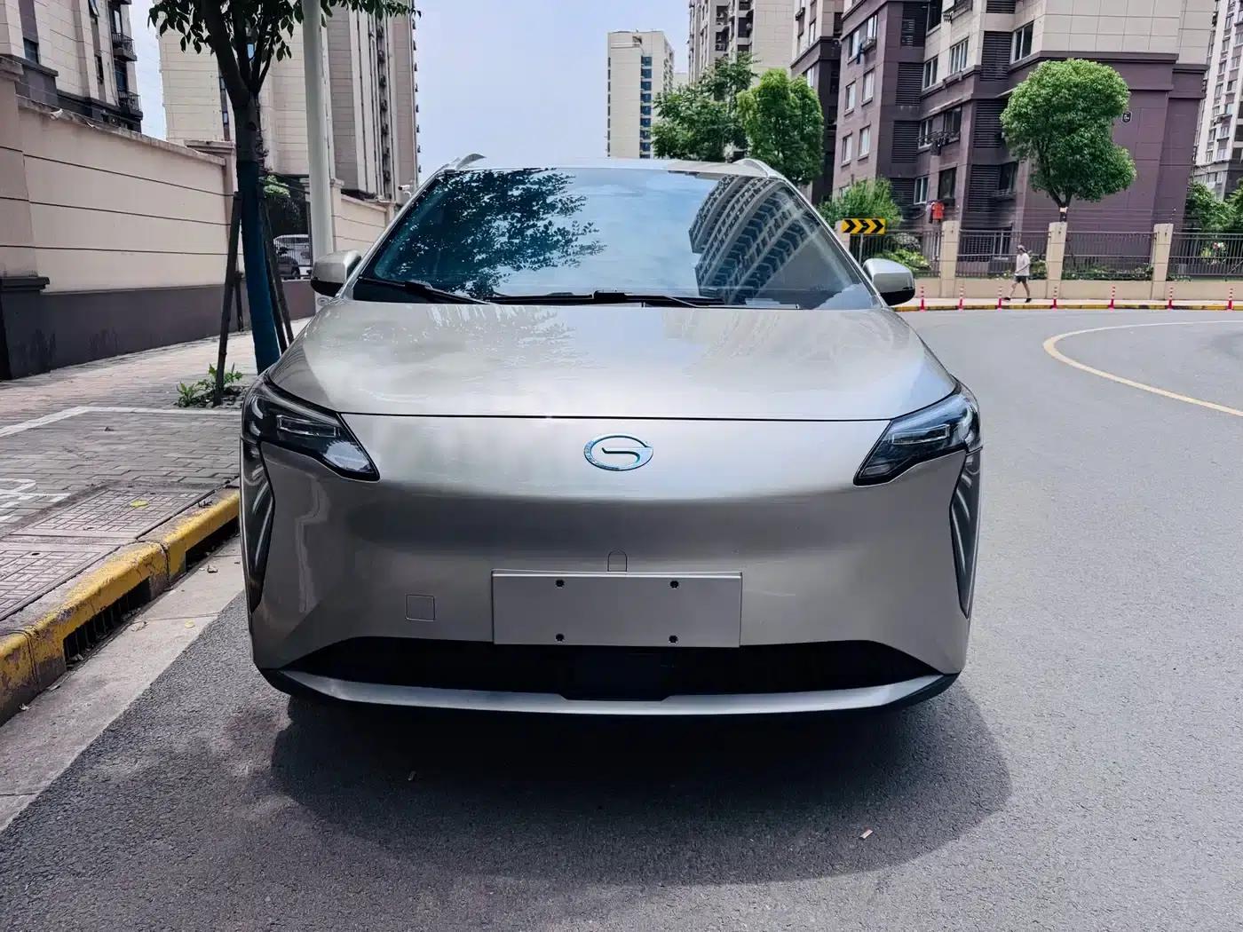 AION Y 2023 Plus 610 Smart Edition Lithium Iron Phosphate — миниатюра 2