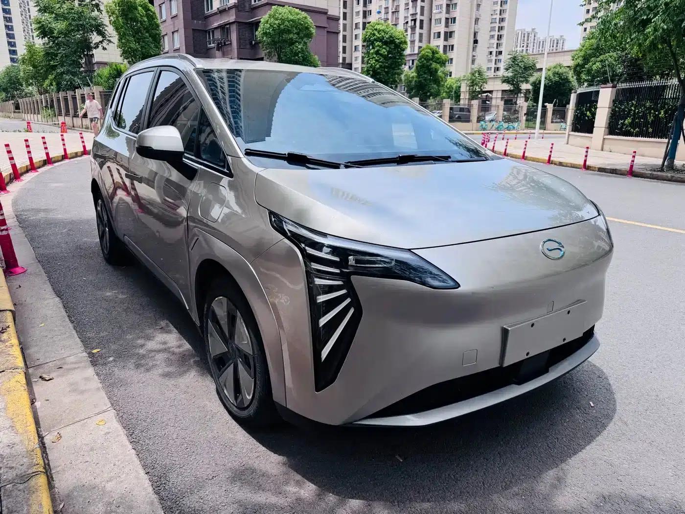 AION Y 2023 Plus 610 Smart Edition Lithium Iron Phosphate — миниатюра 3