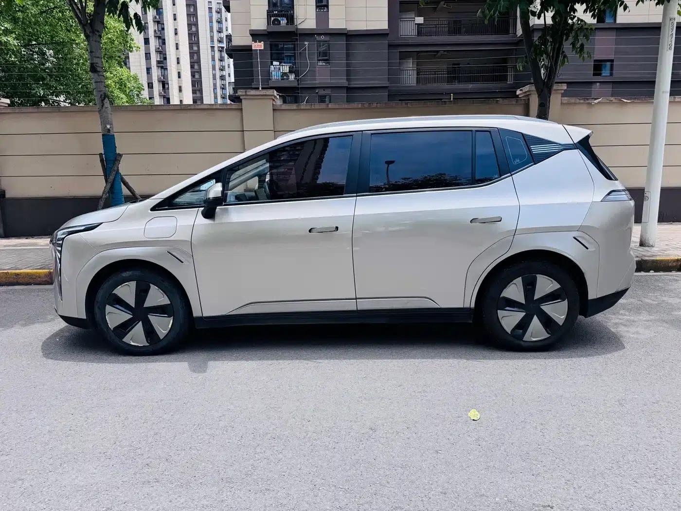 AION Y 2023 Plus 610 Smart Edition Lithium Iron Phosphate — миниатюра 8