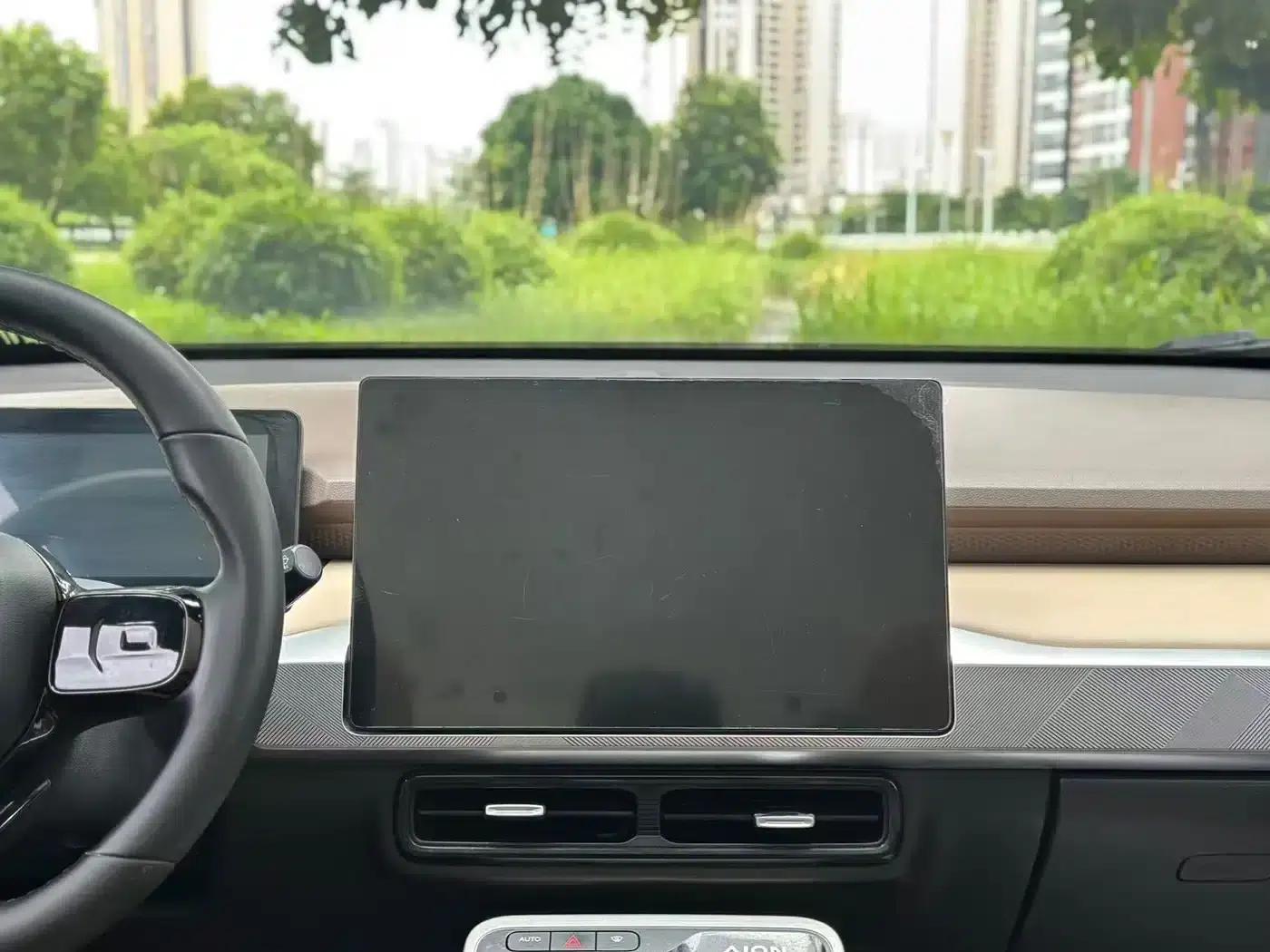 AION Y 2022 Model 70 Smart Edition Lithium Iron Phosphate — миниатюра 14