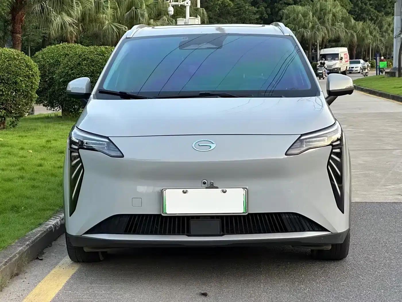 AION Y 2023 Plus 510 Smart Edition — миниатюра 1