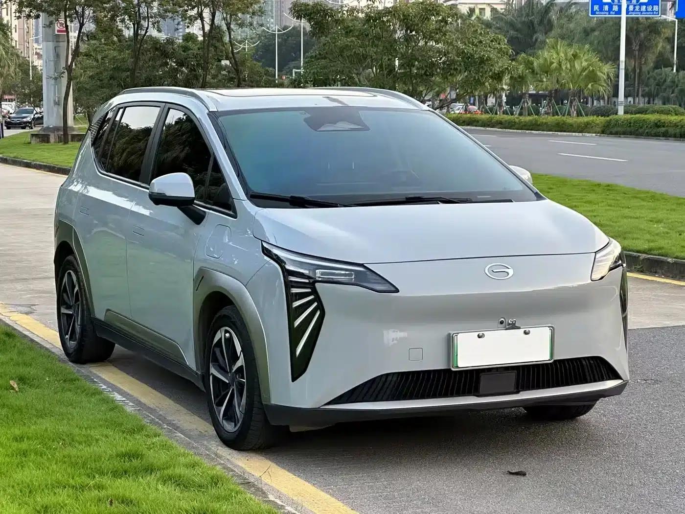 AION Y 2023 Plus 510 Smart Edition — миниатюра 2