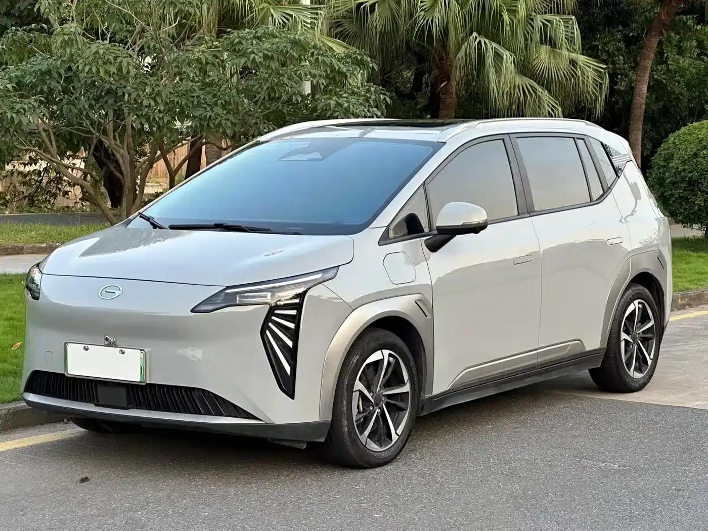 AION Y 2023 Plus 510 Smart Edition — миниатюра 3