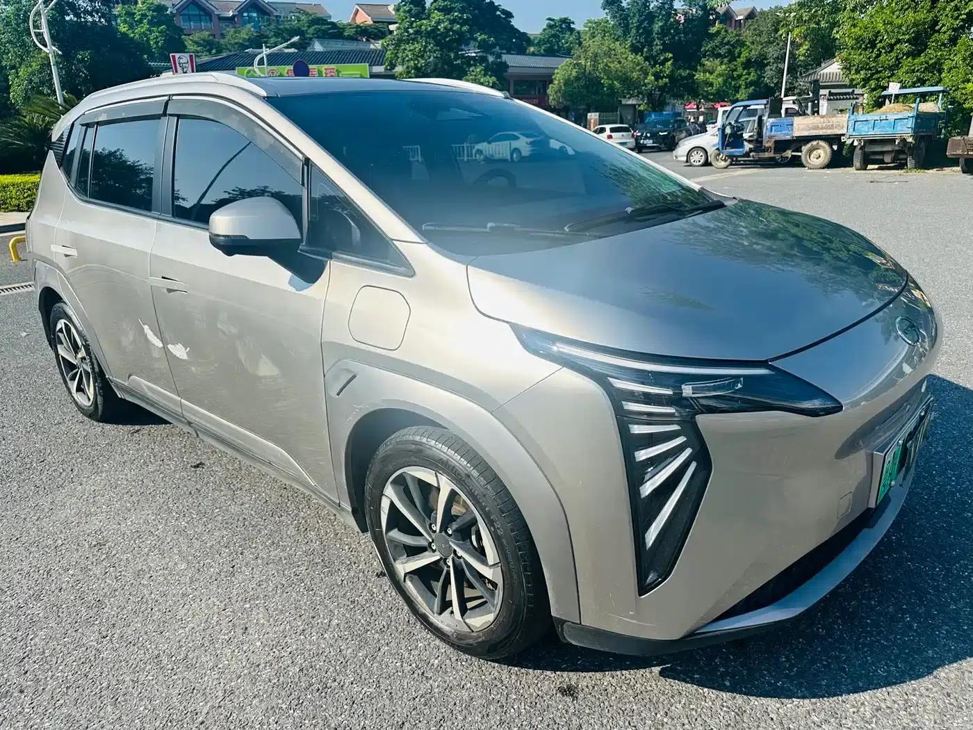 AION Y 2023 Plus 510 Smart Edition — миниатюра 3