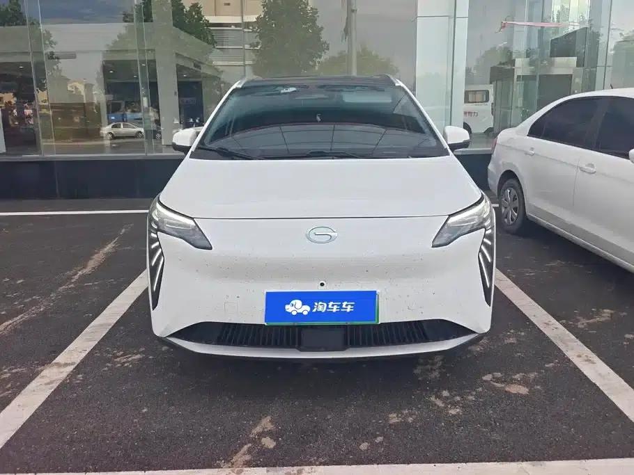 AION Y 2023 Plus 510 Smart Edition — миниатюра 2