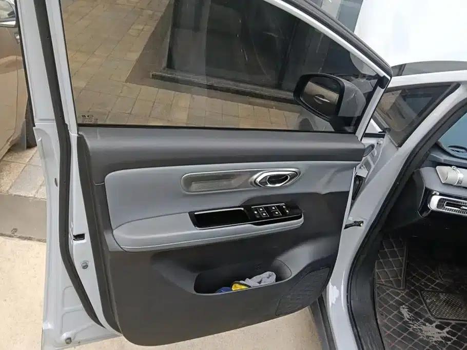 AION Y 2023 Plus 510 Smart Edition — миниатюра 7