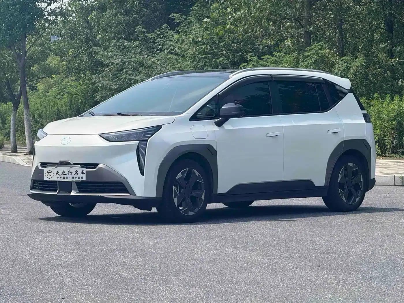 AION Y 2022 Model 70 Smart Edition Lithium Iron Phosphate — миниатюра 1