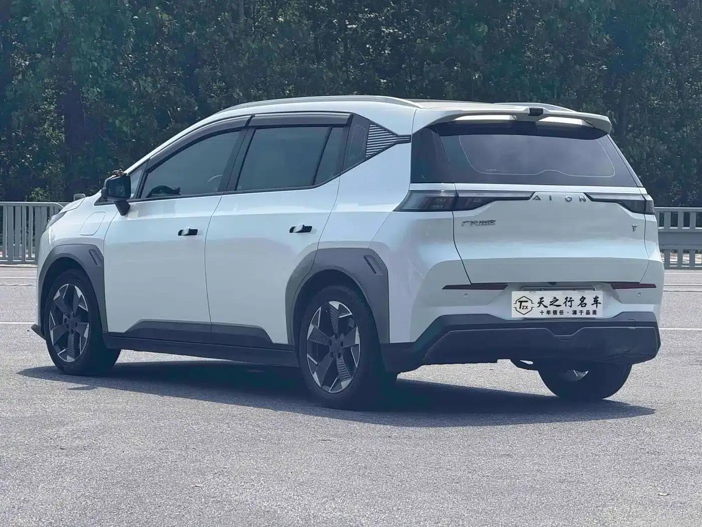 AION Y 2022 Model 70 Smart Edition Lithium Iron Phosphate — миниатюра 11