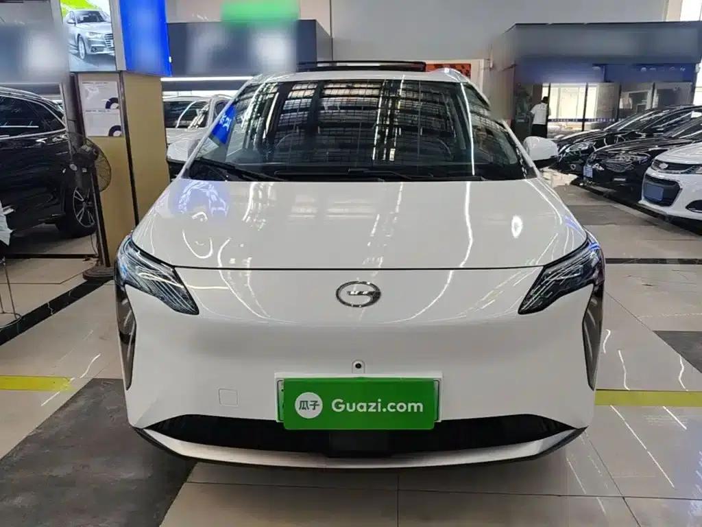 AION Y 2023 Plus 510 Smart Edition — миниатюра 3