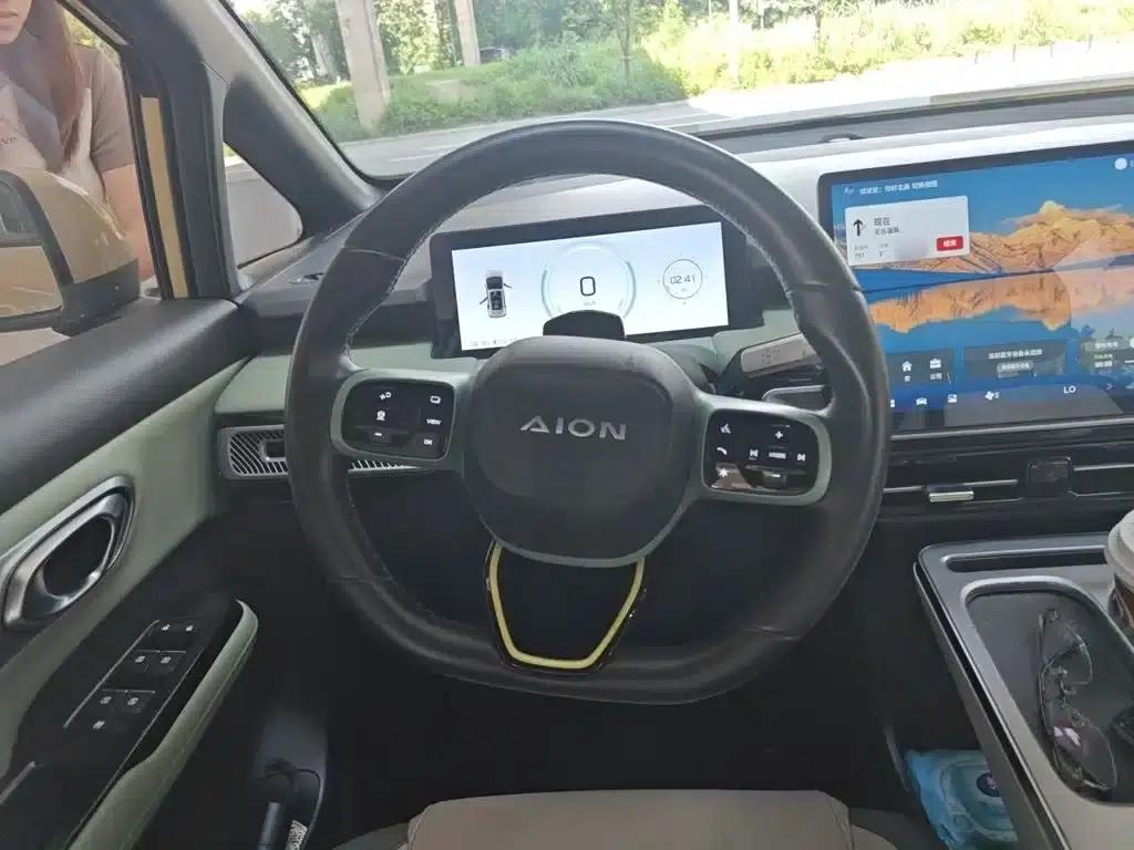 AION Y 2022 Plus 70 Tech Edition — миниатюра 3