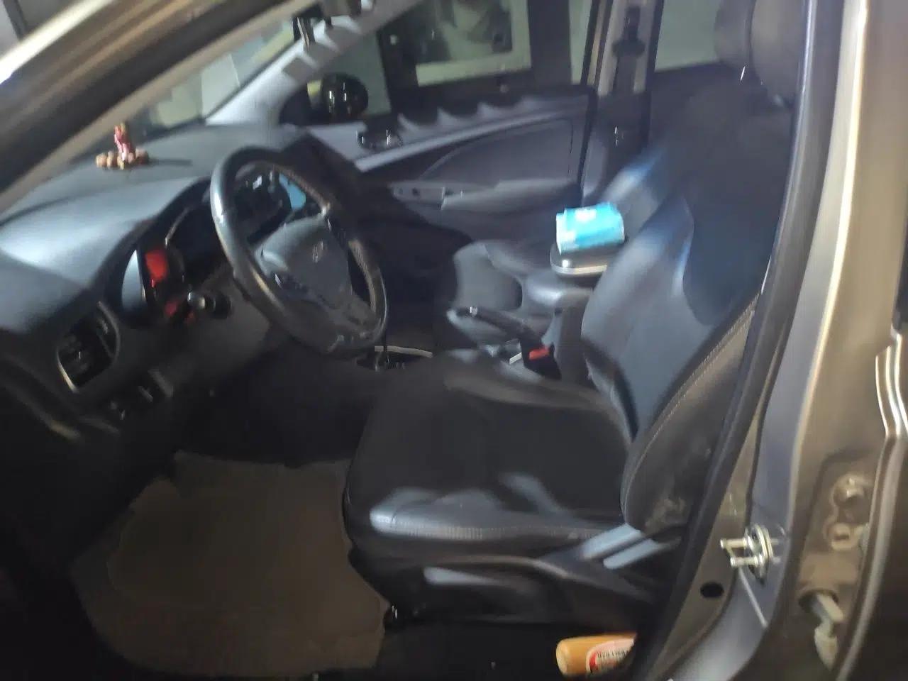 Chery Arrizo 3 2015 1.5L Automatic "Gouxuan" Edition — миниатюра 15