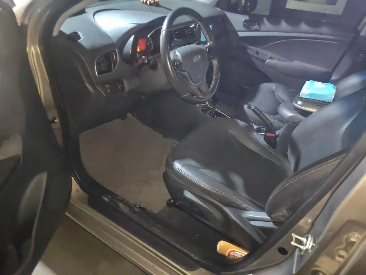 Chery Arrizo 3 2015 1.5L Automatic "Gouxuan" Edition — миниатюра 16