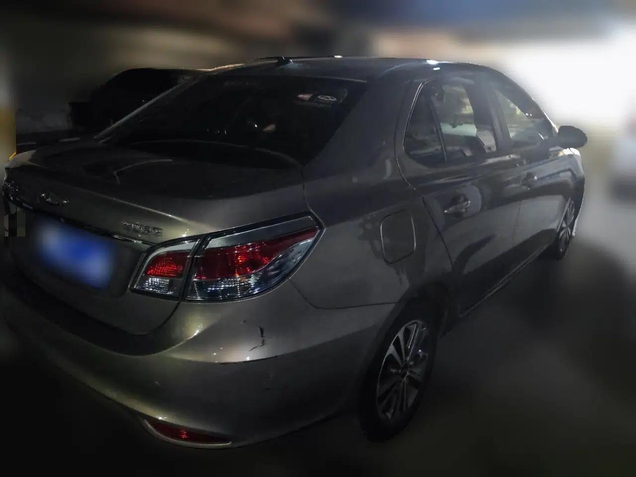 Chery Arrizo 3 2015 1.5L Automatic "Gouxuan" Edition — миниатюра 6