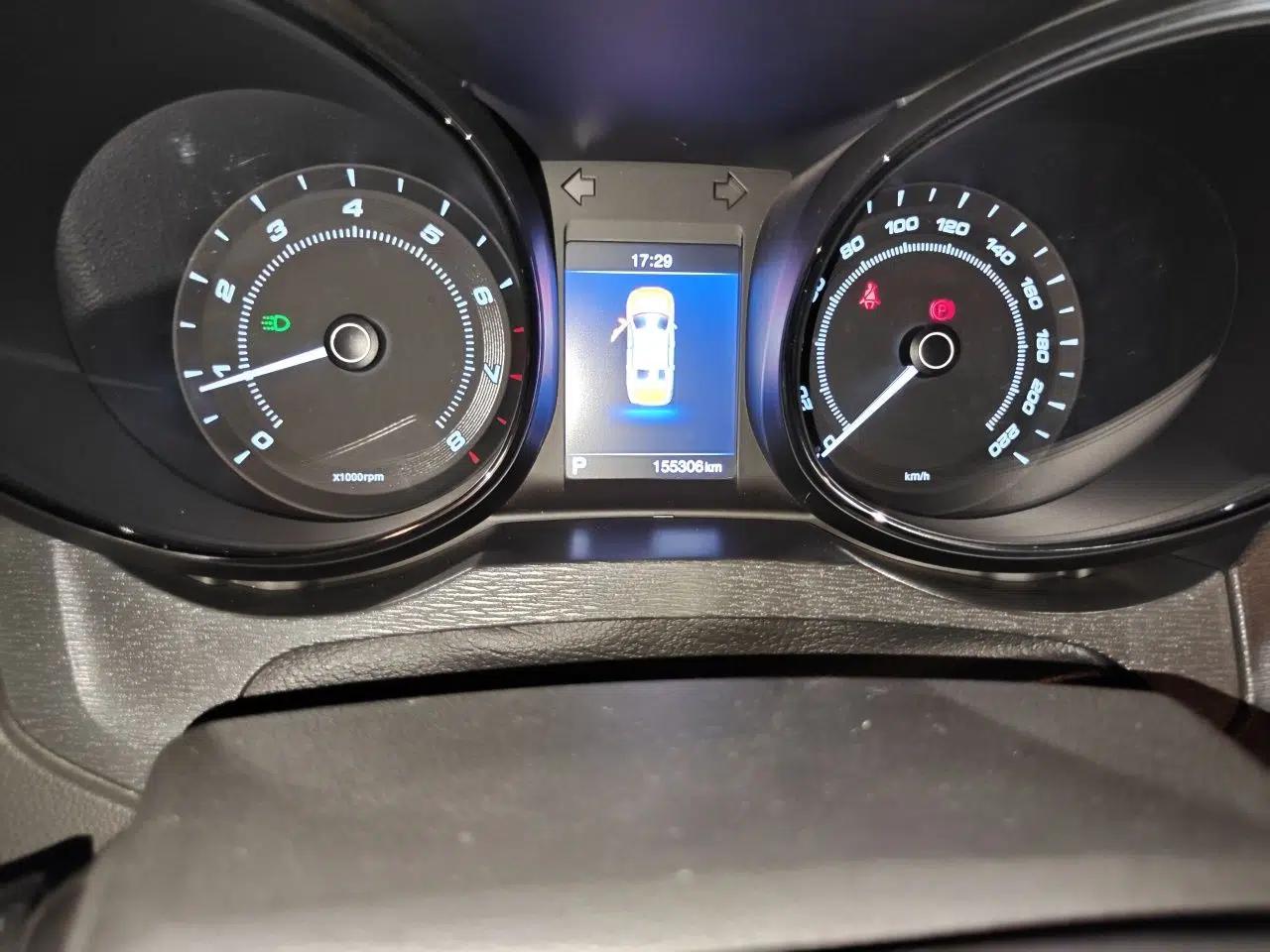 Chery Arrizo 7 2016 1.6L CVT ZhiShang Edition — миниатюра 12