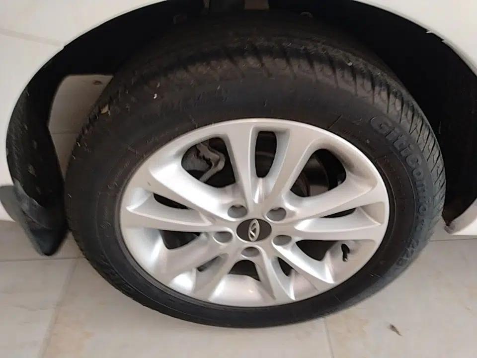 Chery Arrizo 7 2015 1.6L Manual Zhi Ling Edition — миниатюра 11