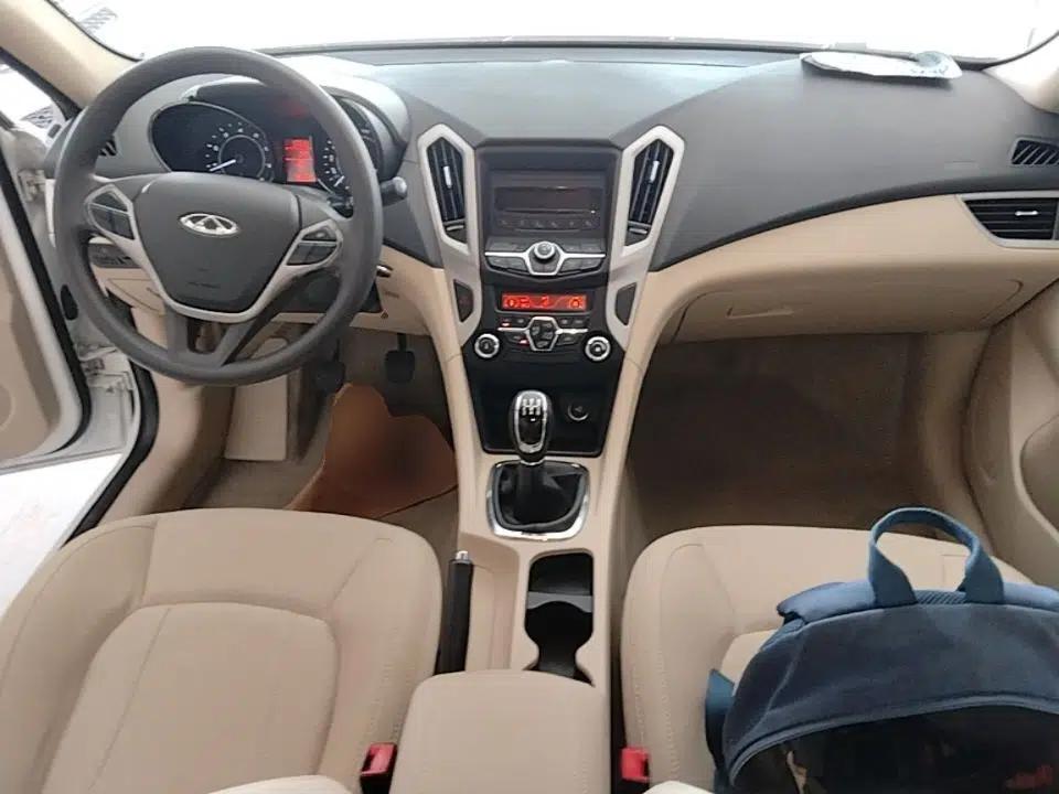 Chery Arrizo 7 2015 1.6L Manual Zhi Ling Edition — миниатюра 12